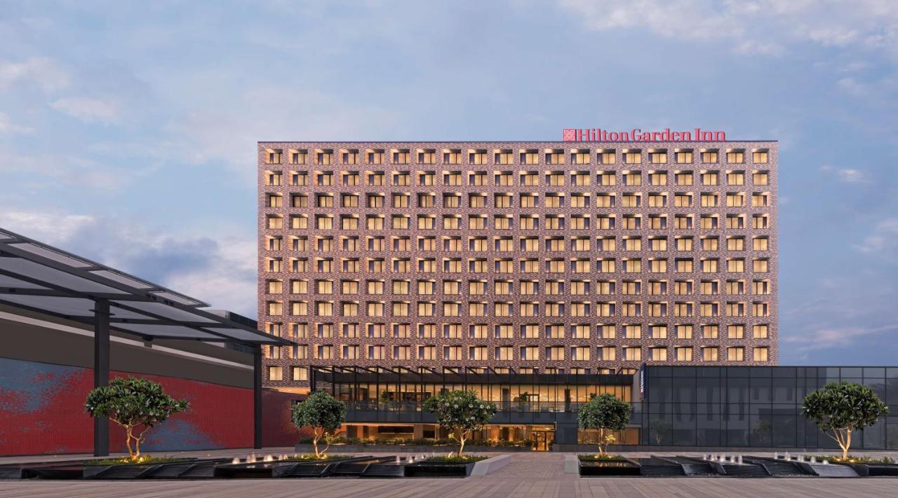 Hilton Garden Inn Bengaluru Embassy Manyata Business Park Exteriör bild